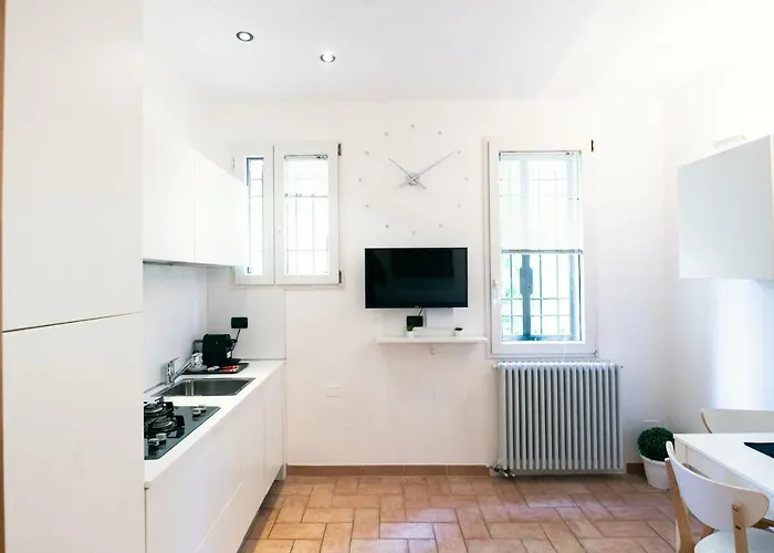 Casa Mazzini Болонья