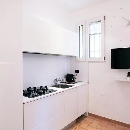 Casa Mazzini Bed & Breakfast 4*