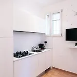 Casa Mazzini Bed & Breakfast 4*
